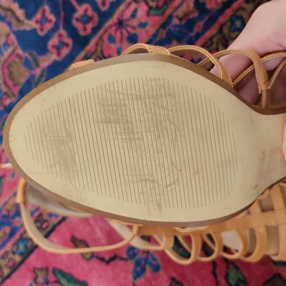 Banana Republic Leather High Heels - Picture 8 of 11